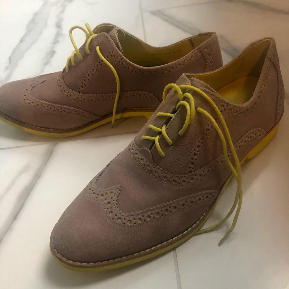 Cole Haan women’s 9.5 saddle shoes great condition